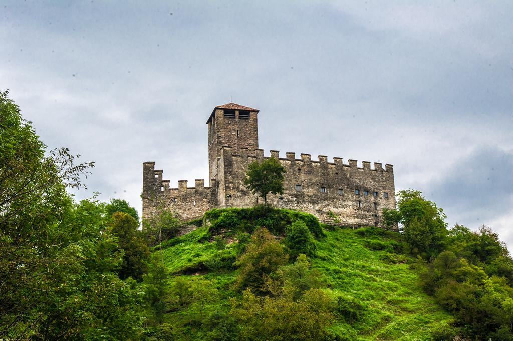 Hotel Castello di Zumelle Esterno foto